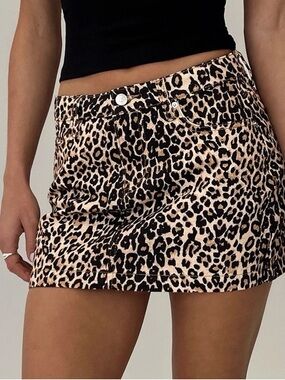 Princess Polly Leopard Print Mini Skirt in Beige and Black